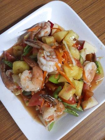 Rabbit Bar & Restaurant